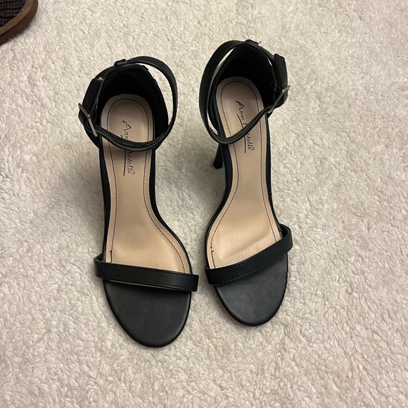 Anne Michelle Enzo Pump - Picture 2 of 7